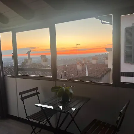 Lägenhet Loft With A View In The Heart Of Citta Alta *