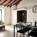 Loft With A View In The Heart Of Citta Alta * Bergamo